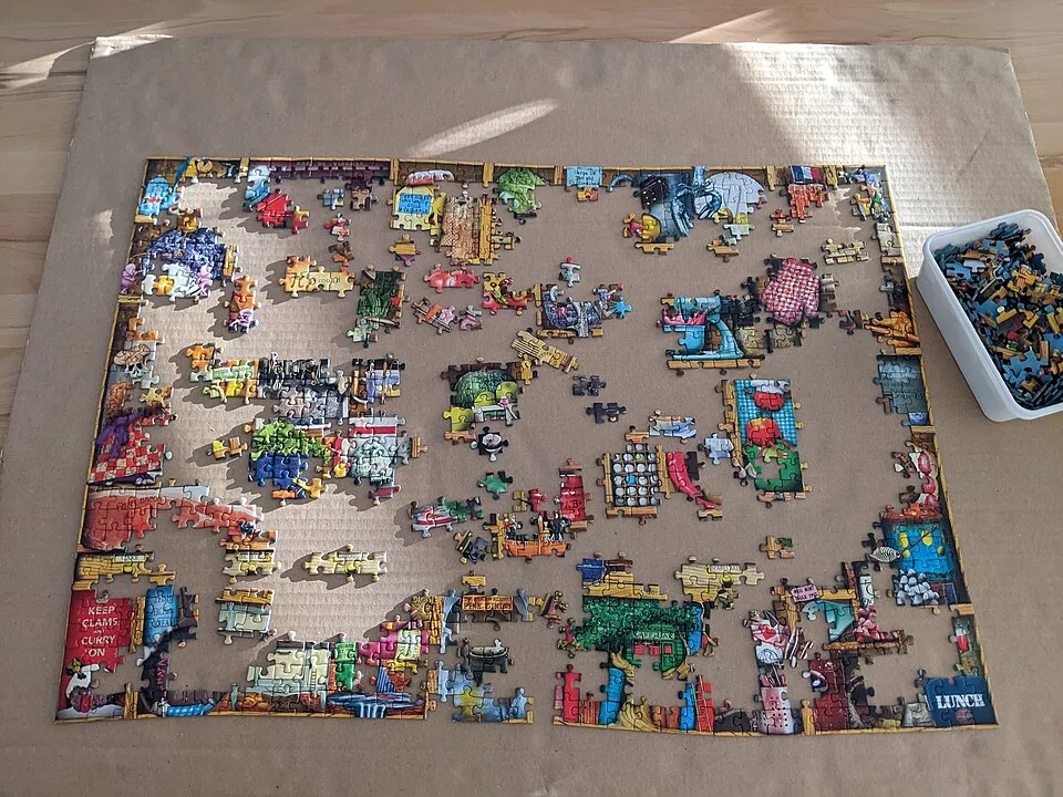 Board games & puzzles