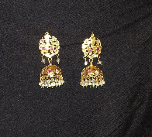 Gold jewellery